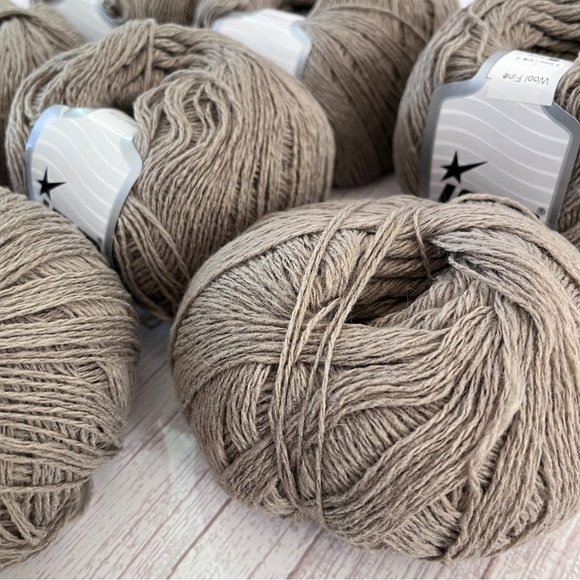 ICE Yarns "Wool Fine" - 50% Wool/50% Acrylic - Lot of 8 x 50g Balls - Khaki - Picture 4 of 11